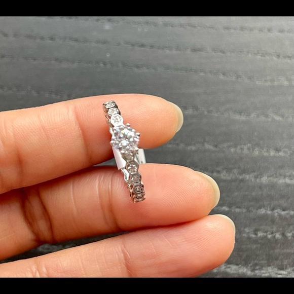 Solid 925 Sterling Silver Beehive Dainty Ring - Picture 6 of 10